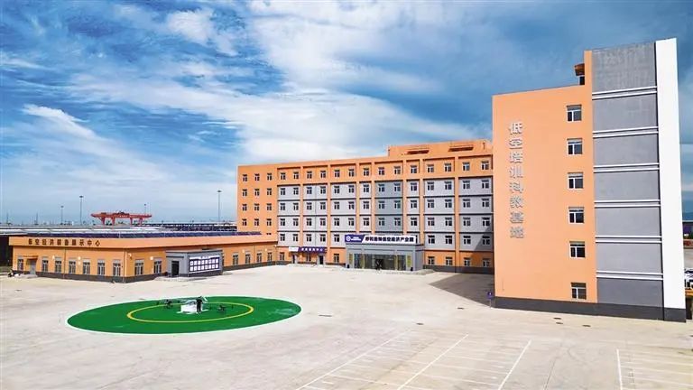 03.jpg