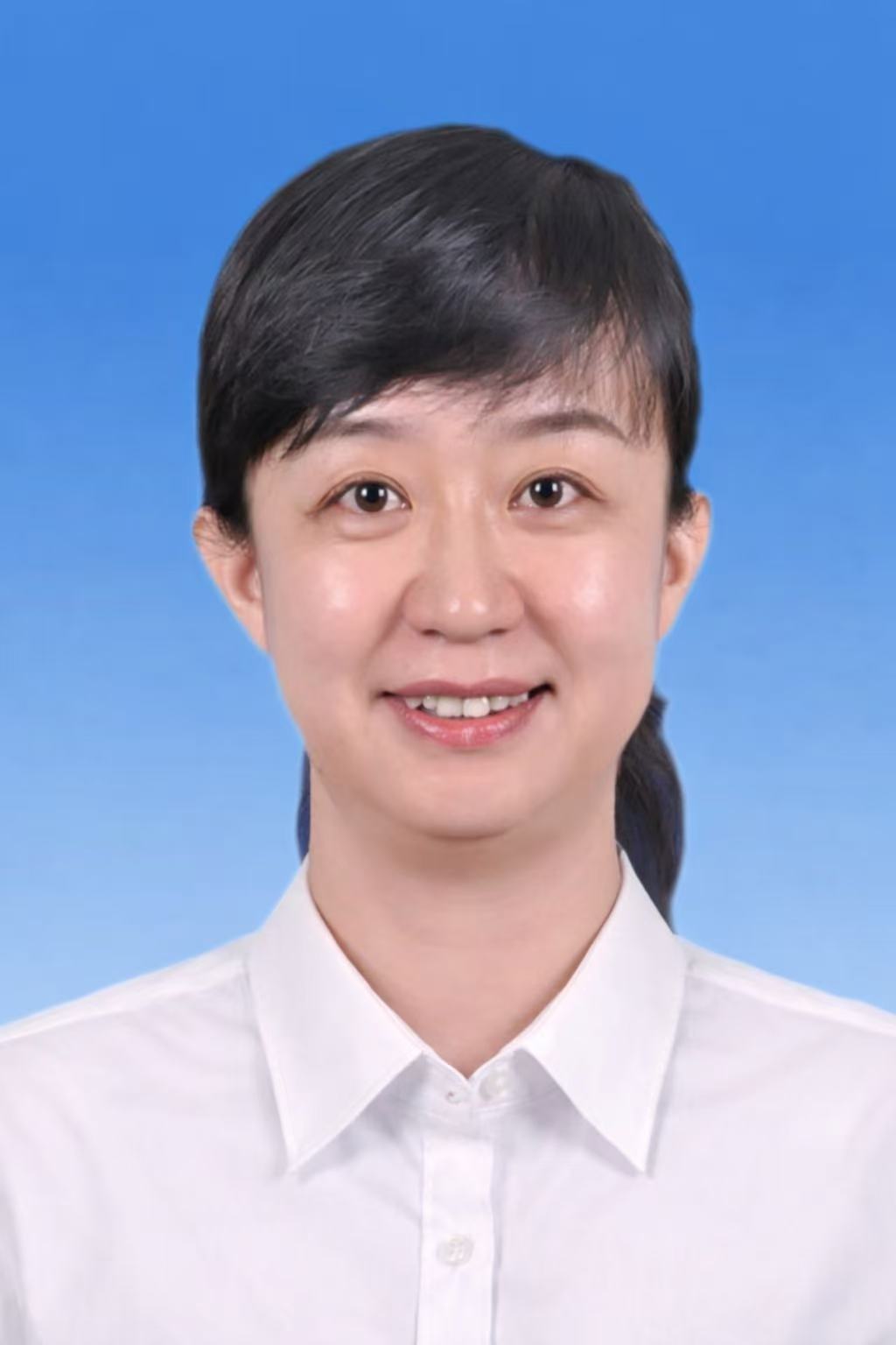  乔　阳