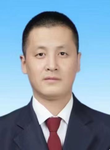  刘新平