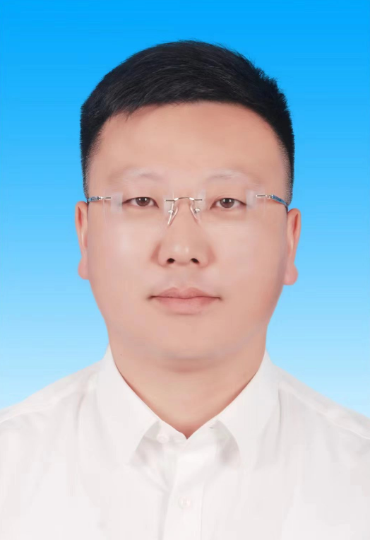  刘　涛