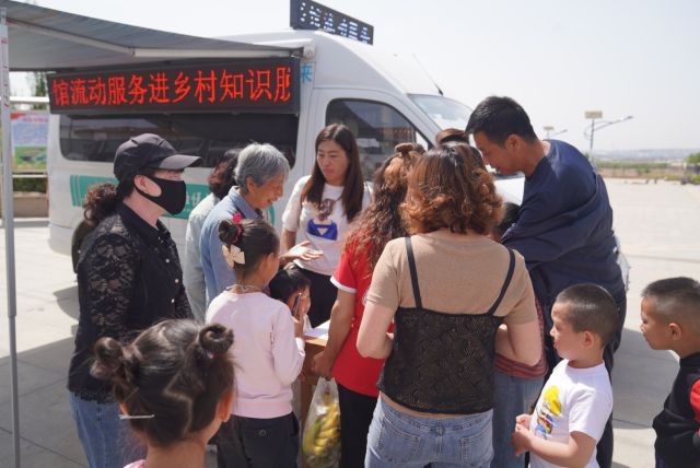 70c42300fbb5293fc9418fff07e5404