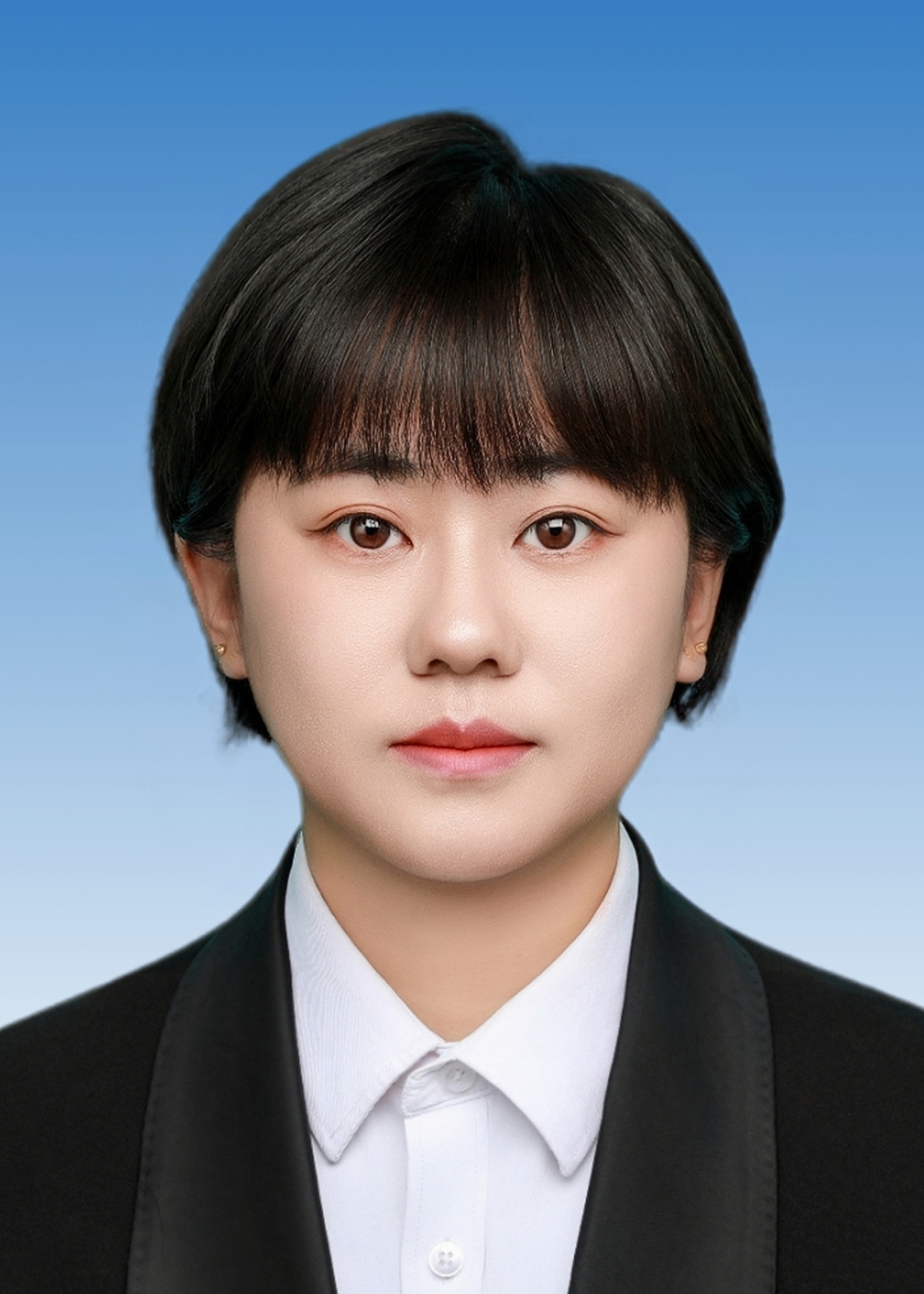  汤莉