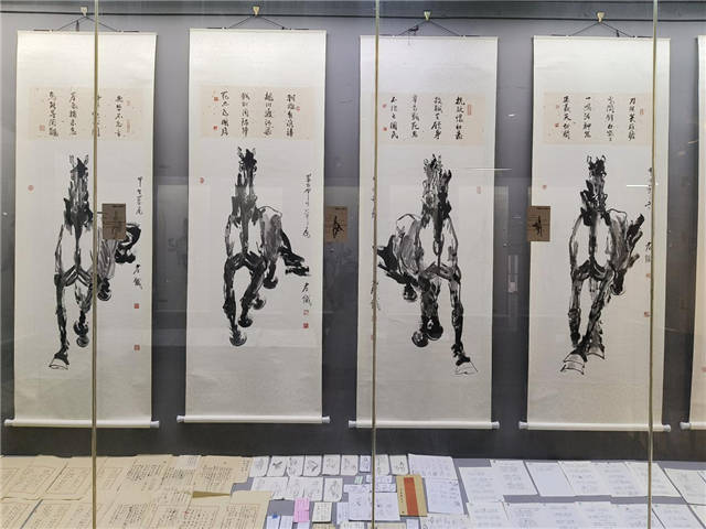 “北疆颂 骐骥吟——马铁先生艺术回顾展”在新城区开展