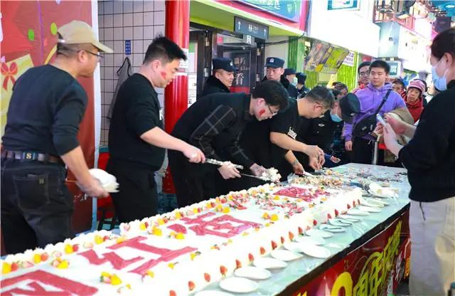 璀璨跨年夜 共享人间烟火