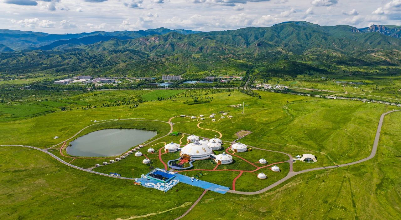 火爆出圈！逃离40°C，在呼和浩特这里玩出新花样