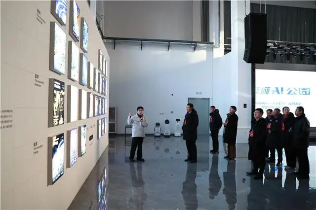 呼和浩特市人大代表集中视察新城区高质量发展项目