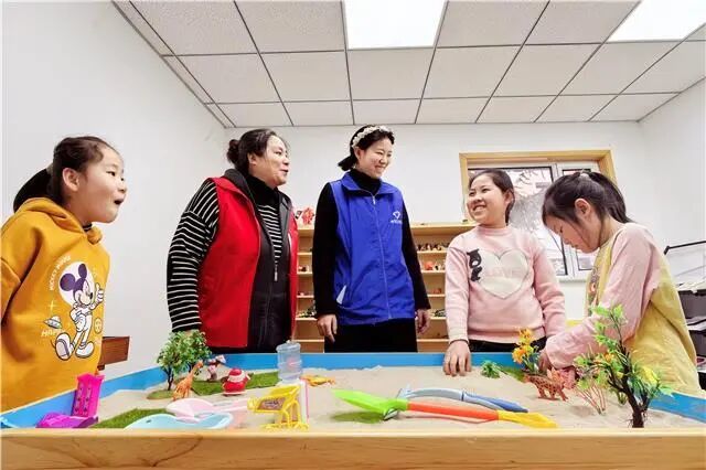 “共青团伙伴计划”启动 胜利路社区爱心托管温暖寒假